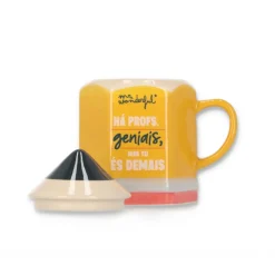 Caneca 3D - Há Profs. Geniais, Mas Tu És Demais